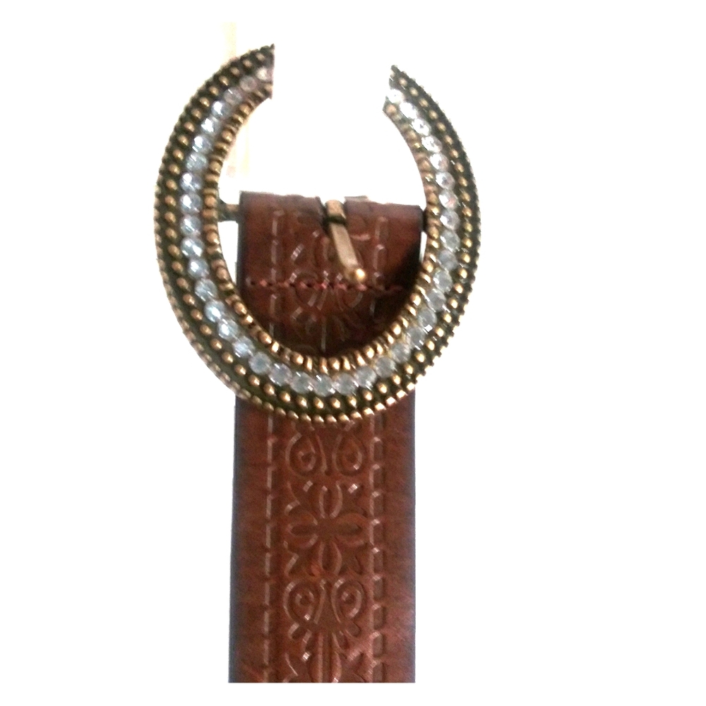 Ladies' leather belt